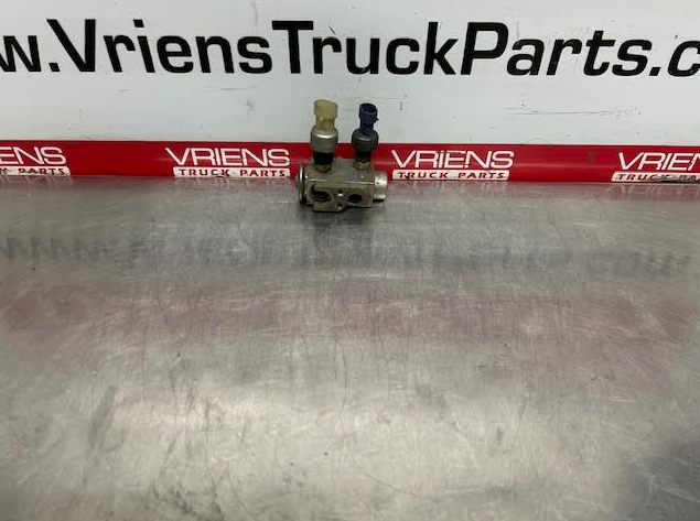 PETERBILT 5X013907 VALVE-A/C EXPANSION
