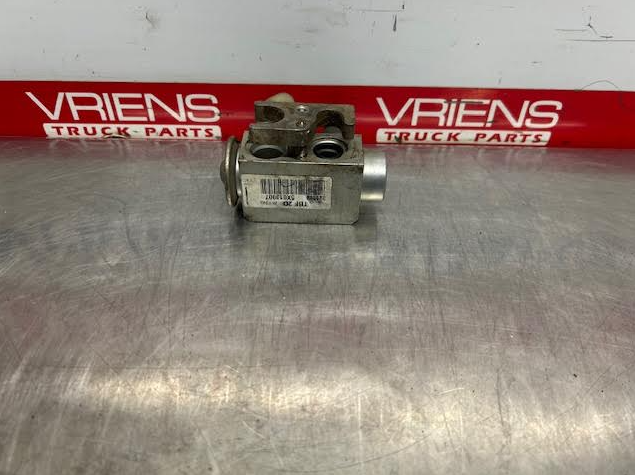 PETERBILT 5X013907 VALVE-A/C EXPANSION