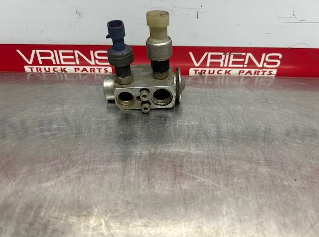 PETERBILT 5X013907 VALVE-A/C EXPANSION