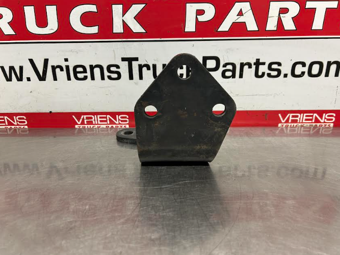 PACCAR A11-1635R BRACKET-ENGINE SUPPORT