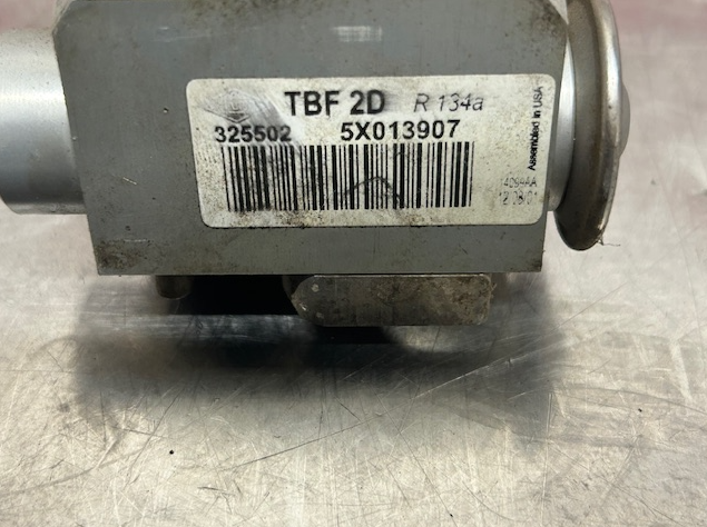 PETERBILT 5X013907 VALVE-A/C EXPANSION